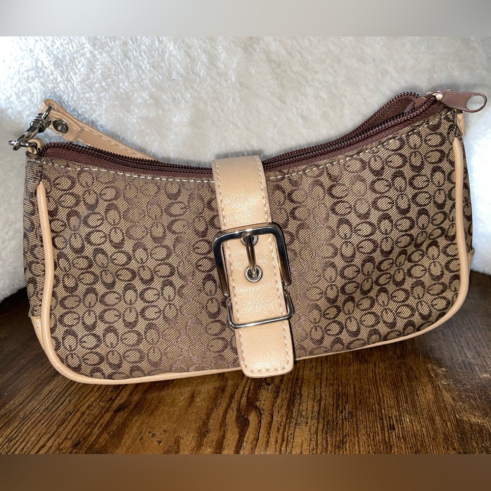 Brown and Tan Unbranded Patterned Clutch/Shoulder Bag